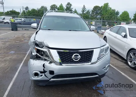 2015 Nissan Pathfinder Sv z USA, uszkodzony, nr VIN 5N1AR2MN6FC689914
